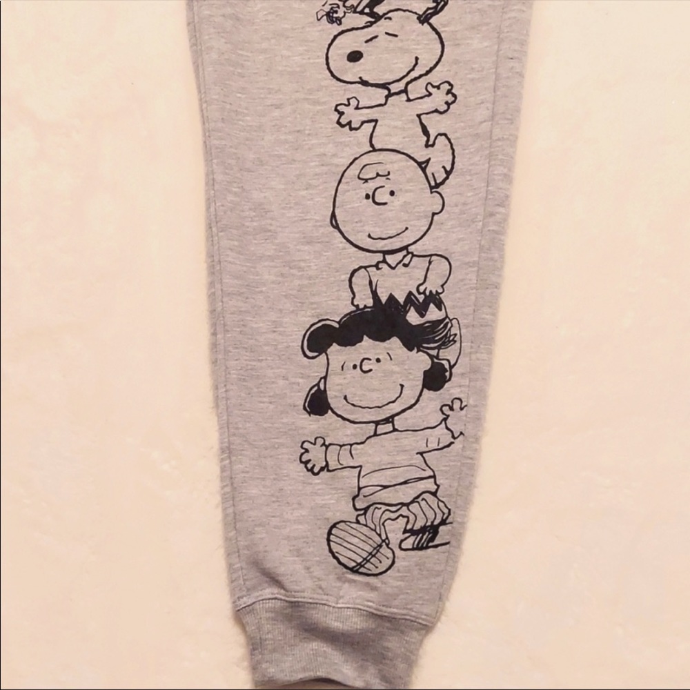 PEANUTS NEW OUTFIT - Picture 9 of 13